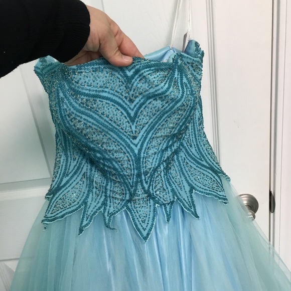 Sky Blue prom ball gown - Picture 2 of 5